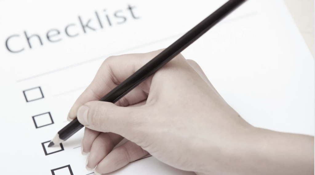 真贋や年代の見極めと査定の専門性のイメージ